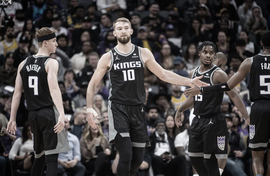 Kings end long playoff drought with 120-80 win over Blazers